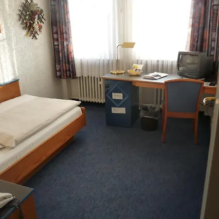 Hahnenkamp 3*