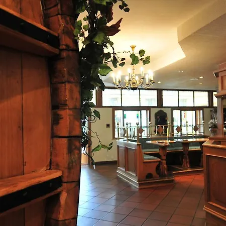 Hahnenkamp Hotel 3*